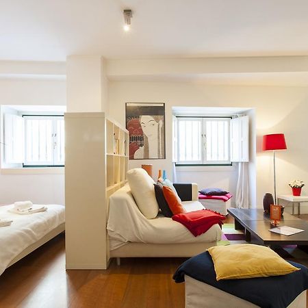 Joivy Inviting Studio Near Green Street Lisbon Bagian luar foto